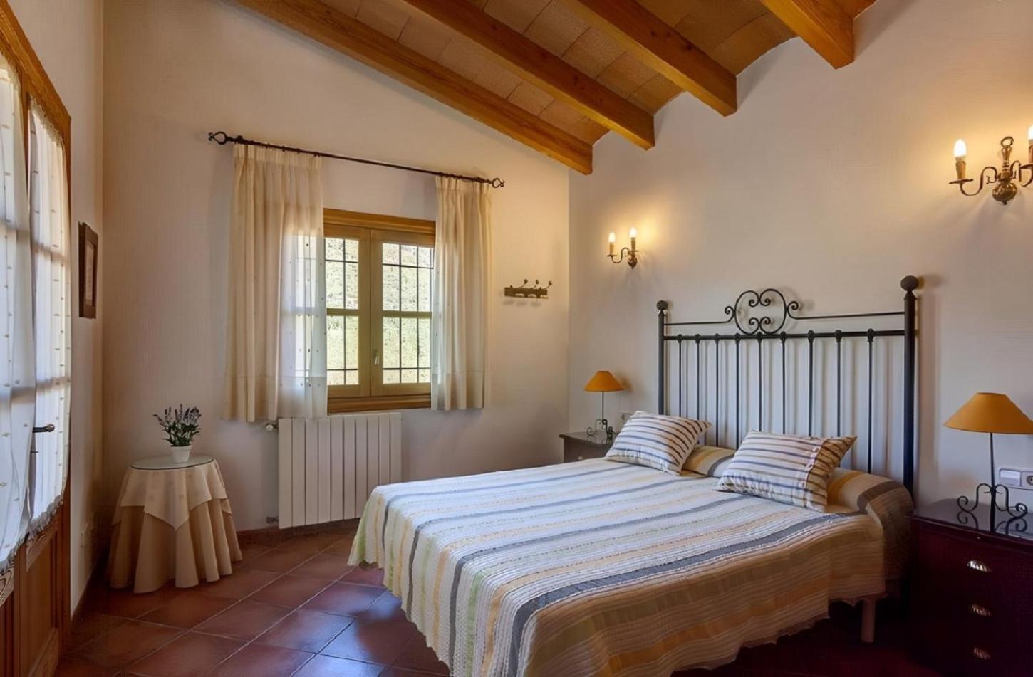 Cas Mestre Con Piscina En Entorno Rural Villa