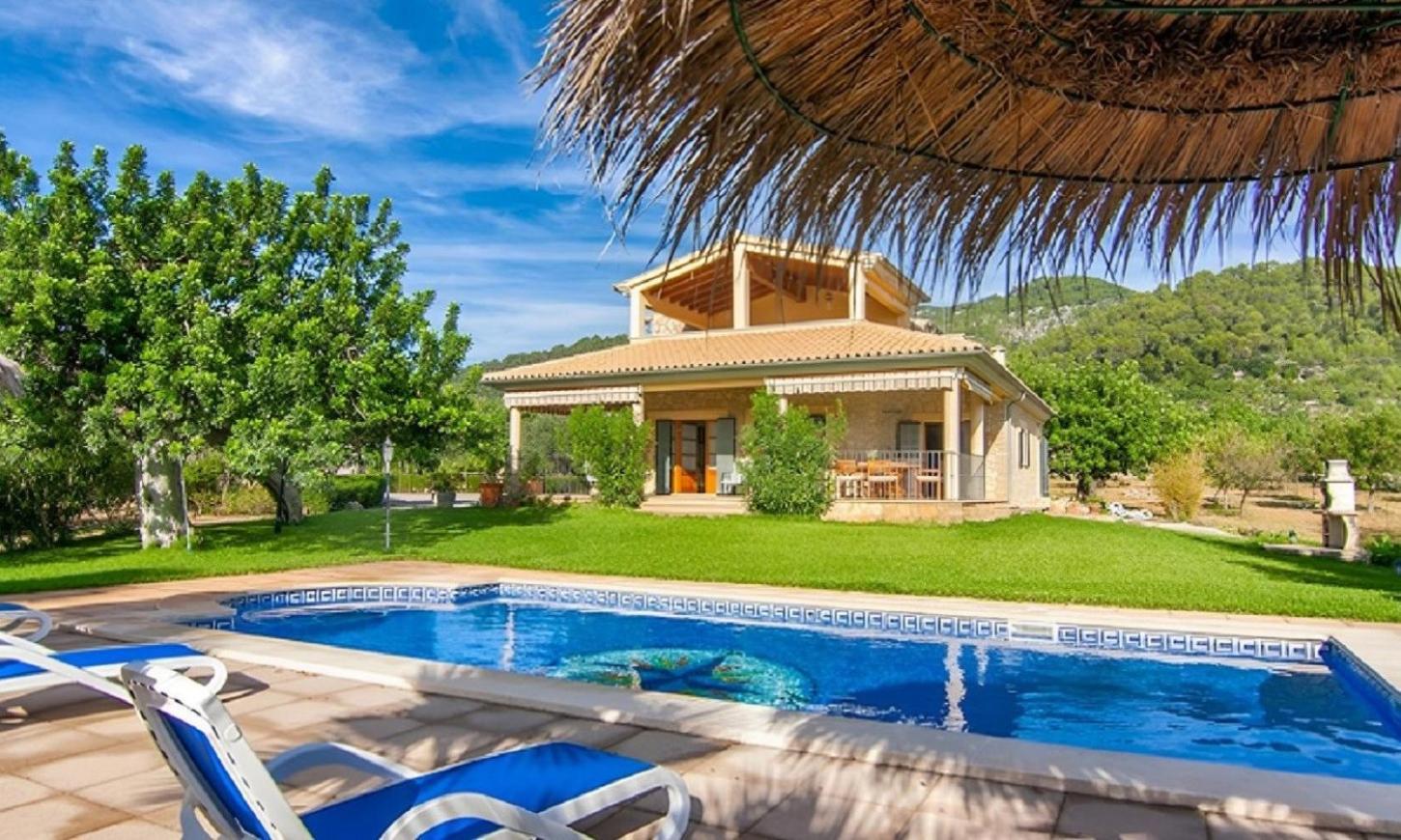 Cas Mestre Con Piscina En Entorno Rural *